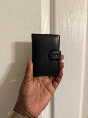 Etienne Aigner Black genuine Leather Wallet